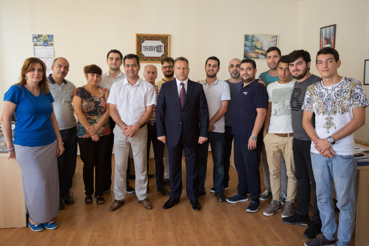 “Narimanfilm” kinostudiyası incəsənət, mədəniyyət və mətbuat nümayəndələrini mükafatlandırıb (FOTO)