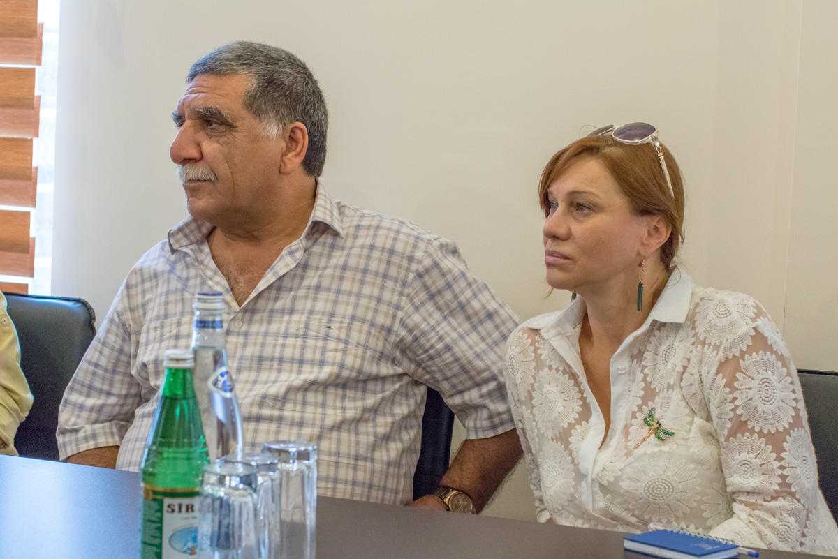 “Narimanfilm” kinostudiyası incəsənət, mədəniyyət və mətbuat nümayəndələrini mükafatlandırıb (FOTO)