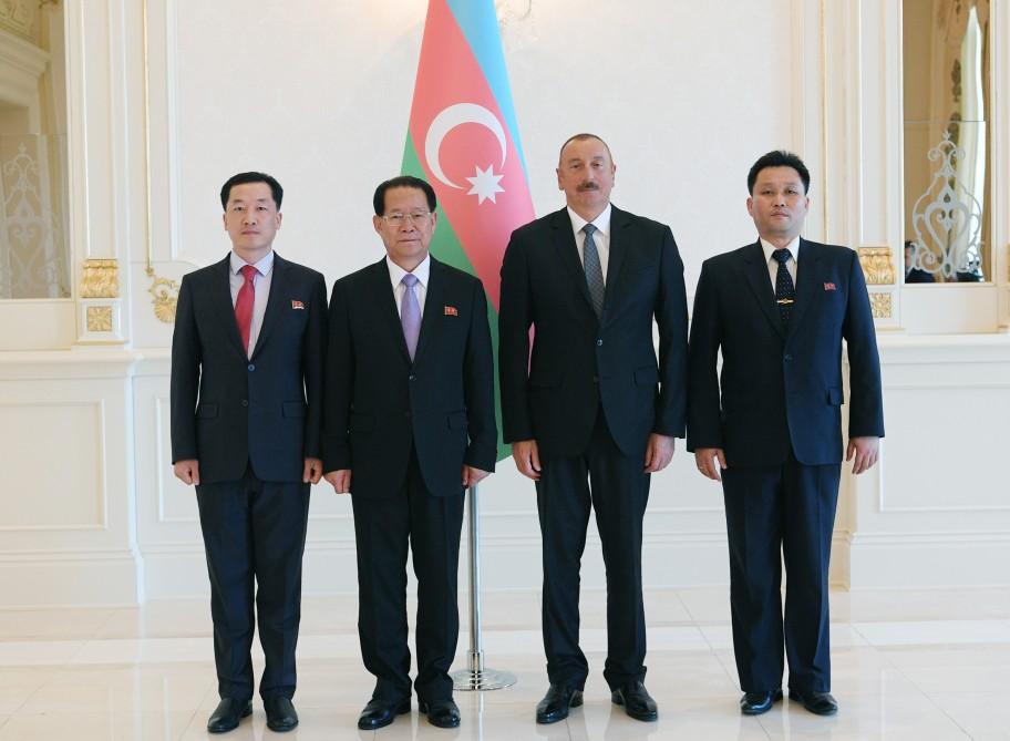 Prezident İlham Əliyev bir sıra ölkələrin Azərbaycanda yeni təyin olunmuş səfirlərinin etimadnaməsini qəbul edib (FOTO) (YENİLƏNİB-4)