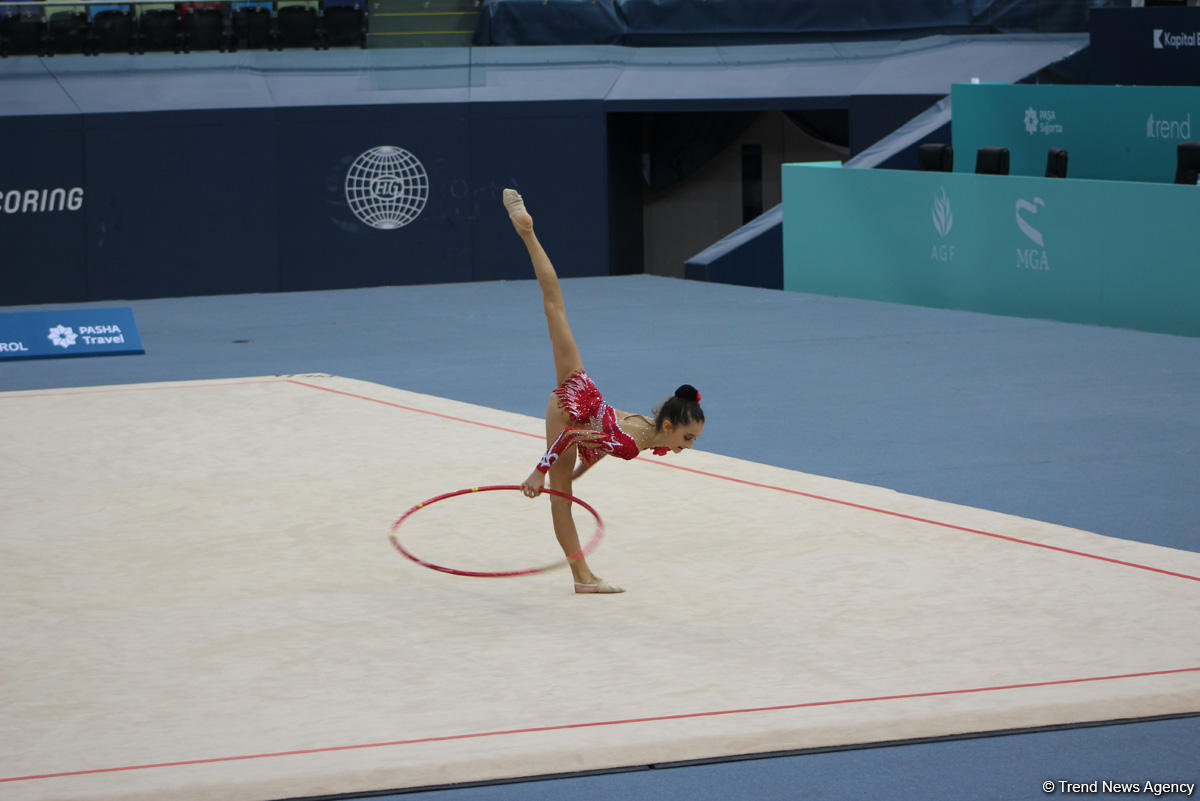 Bədii gimnastika üzrə Azərbaycan çempionatı və Bakı birinciliyi start götürüb (FOTO)