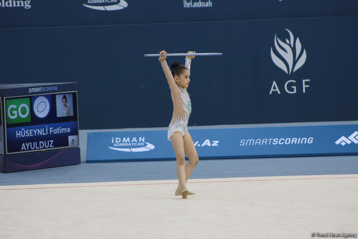 Bədii gimnastika üzrə Azərbaycan çempionatı və Bakı birinciliyi start götürüb (FOTO)