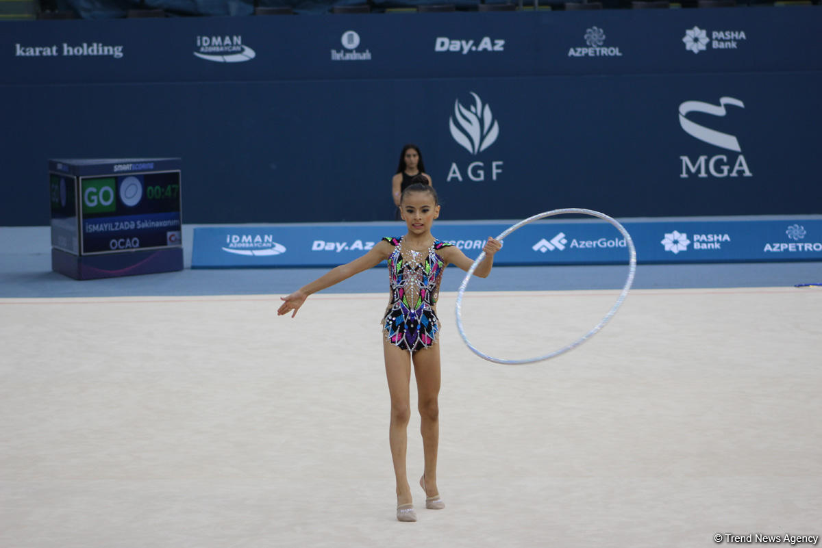 Bədii gimnastika üzrə Azərbaycan çempionatı və Bakı birinciliyi start götürüb (FOTO)
