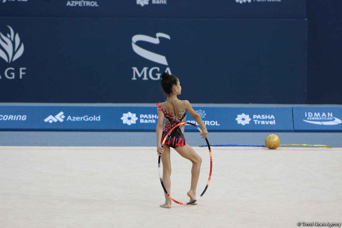 Bədii gimnastika üzrə Azərbaycan çempionatı və Bakı birinciliyi start götürüb (FOTO)