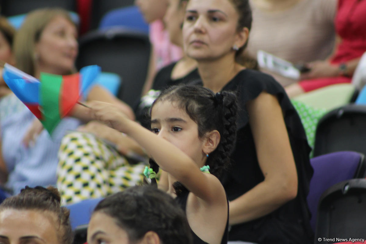 Bədii gimnastika üzrə Azərbaycan çempionatı və Bakı birinciliyi start götürüb (FOTO)