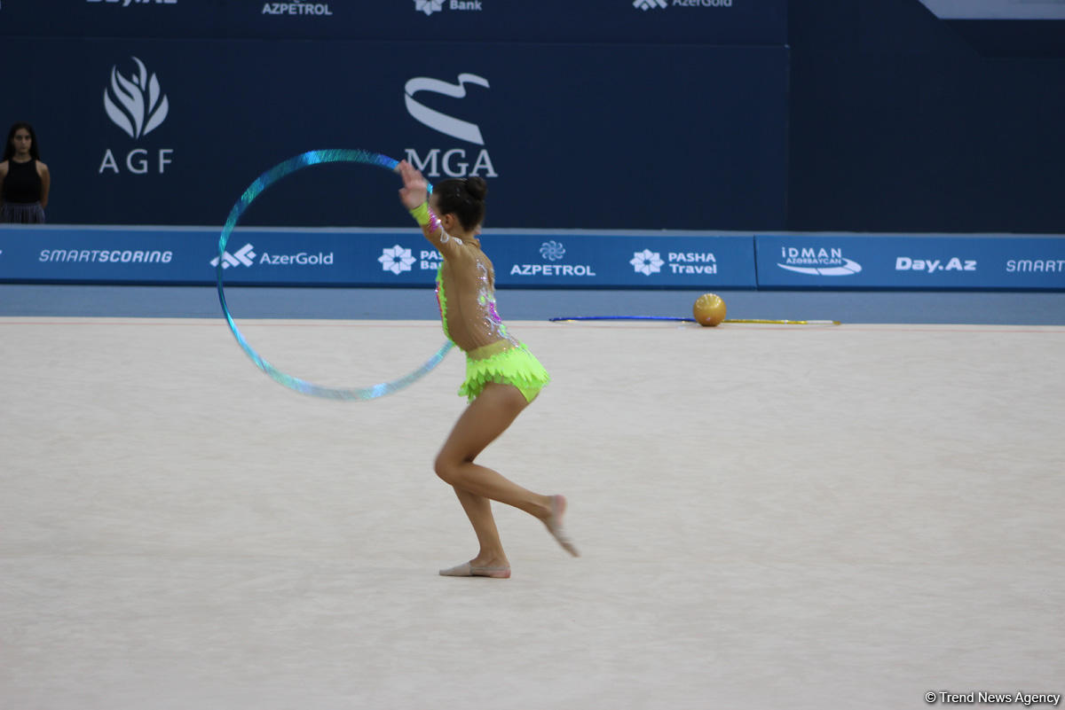 Bədii gimnastika üzrə Azərbaycan çempionatı və Bakı birinciliyi start götürüb (FOTO)