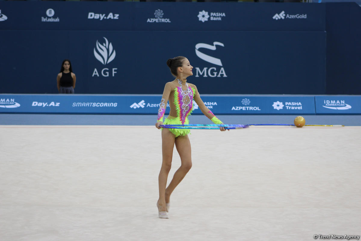 Bədii gimnastika üzrə Azərbaycan çempionatı və Bakı birinciliyi start götürüb (FOTO)