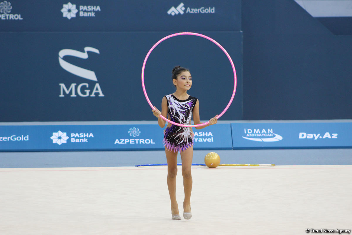 Bədii gimnastika üzrə Azərbaycan çempionatı və Bakı birinciliyi start götürüb (FOTO)