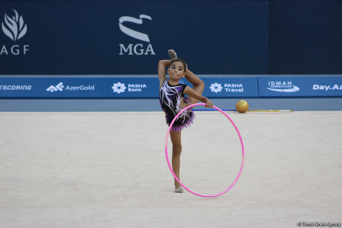 Bədii gimnastika üzrə Azərbaycan çempionatı və Bakı birinciliyi start götürüb (FOTO)