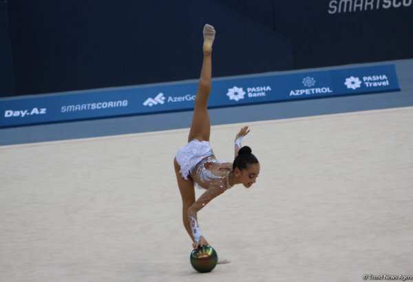 Bədii gimnastika üzrə 25-ci Azərbaycan çempionatı və Bakı birinciliyinin ikinci günü start götürüb (FOTO)