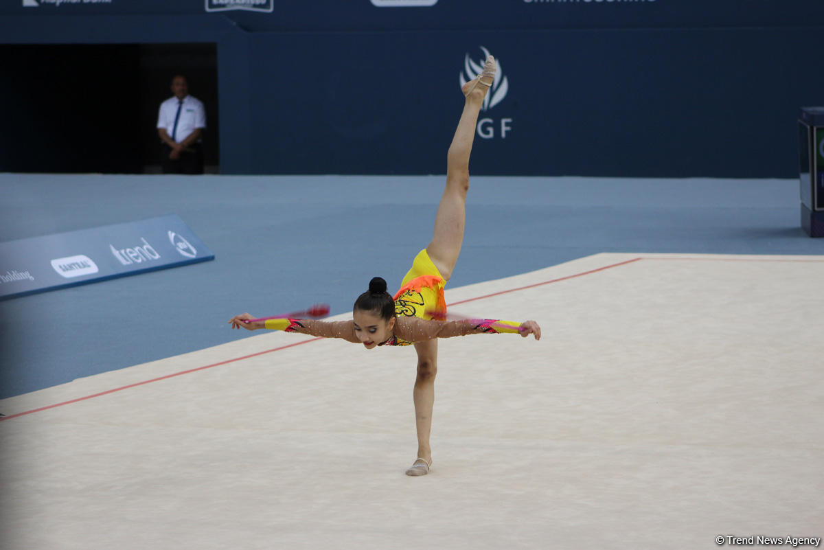 Bədii gimnastika üzrə 25-ci Azərbaycan çempionatı və Bakı birinciliyinin ikinci günü start götürüb (FOTO)