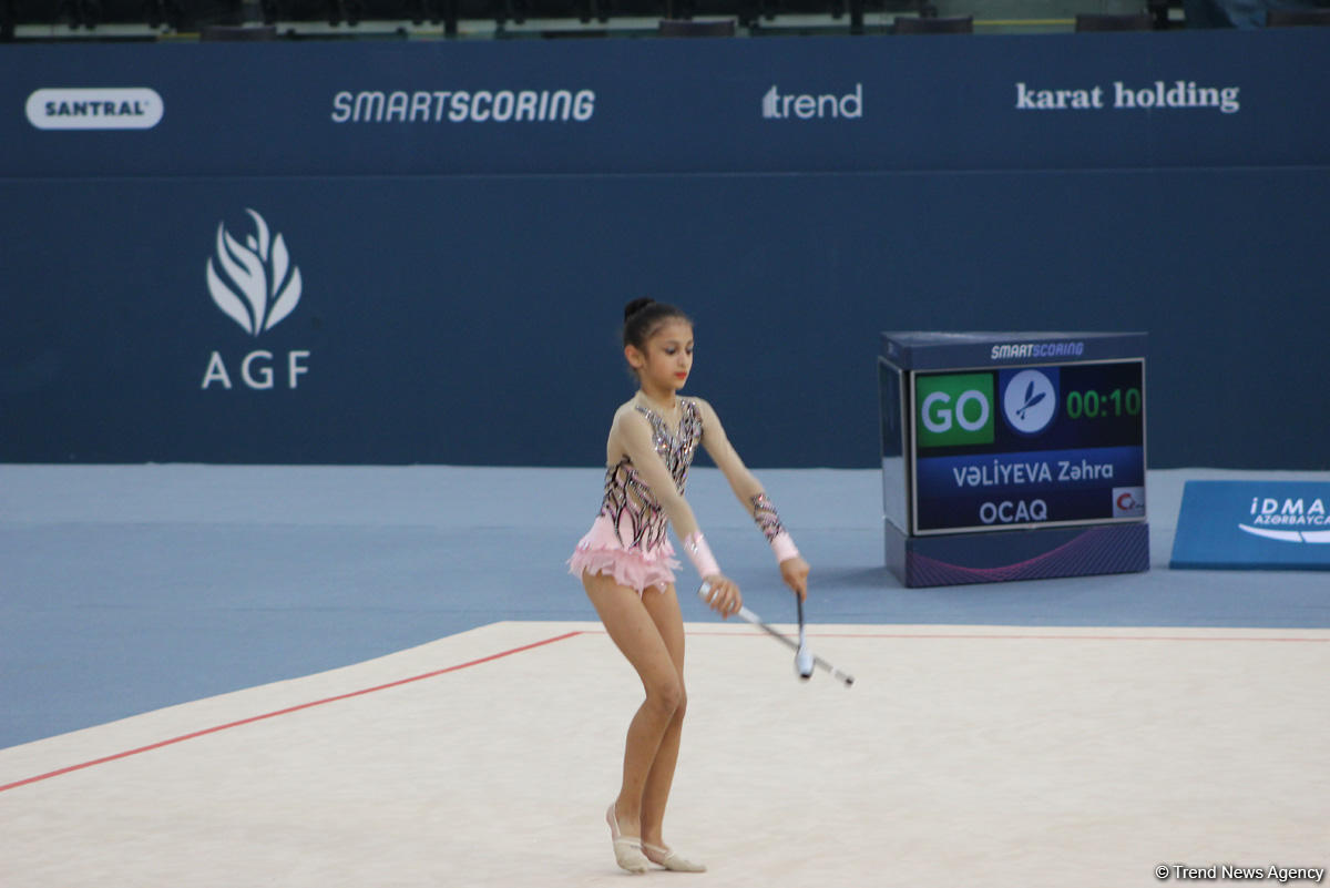 Bədii gimnastika üzrə 25-ci Azərbaycan çempionatı və Bakı birinciliyinin ikinci günü start götürüb (FOTO)