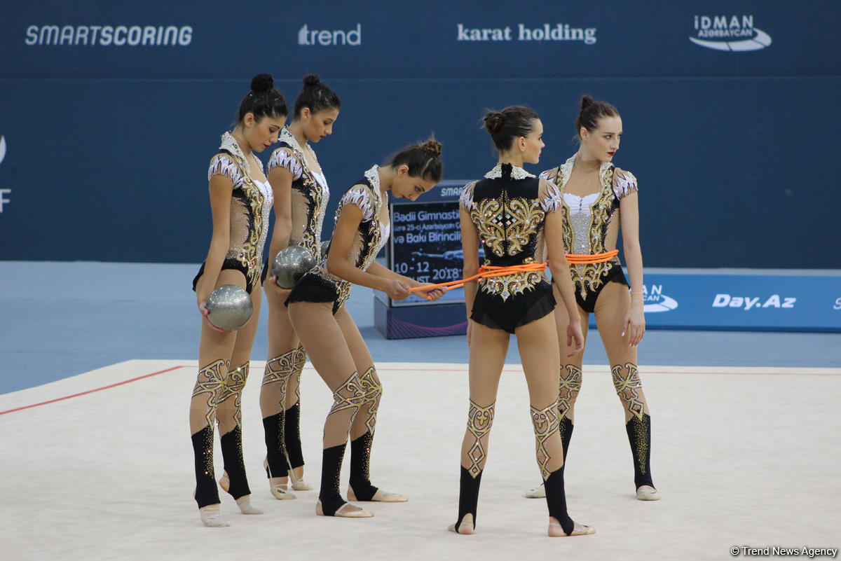Bədii gimnastika üzrə 25-ci Azərbaycan çempionatı və Bakı birinciliyinin ikinci günü start götürüb (FOTO)