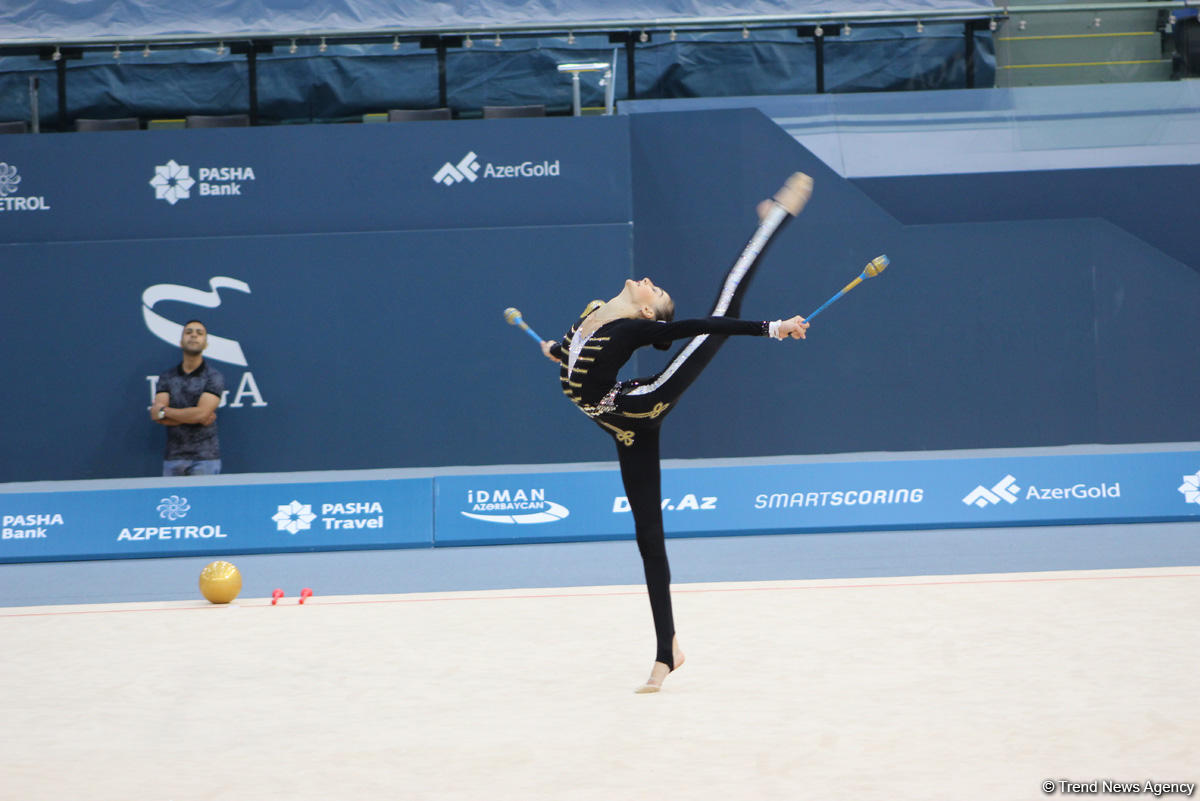 Bədii gimnastika üzrə Azərbaycan çempionatı və Bakı birinciliyi: Ən yaxşı anlar (FOTO)