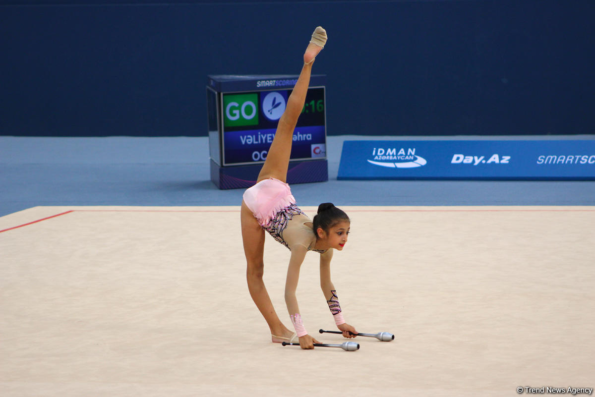 Bədii gimnastika üzrə Azərbaycan çempionatı və Bakı birinciliyi: Ən yaxşı anlar (FOTO)