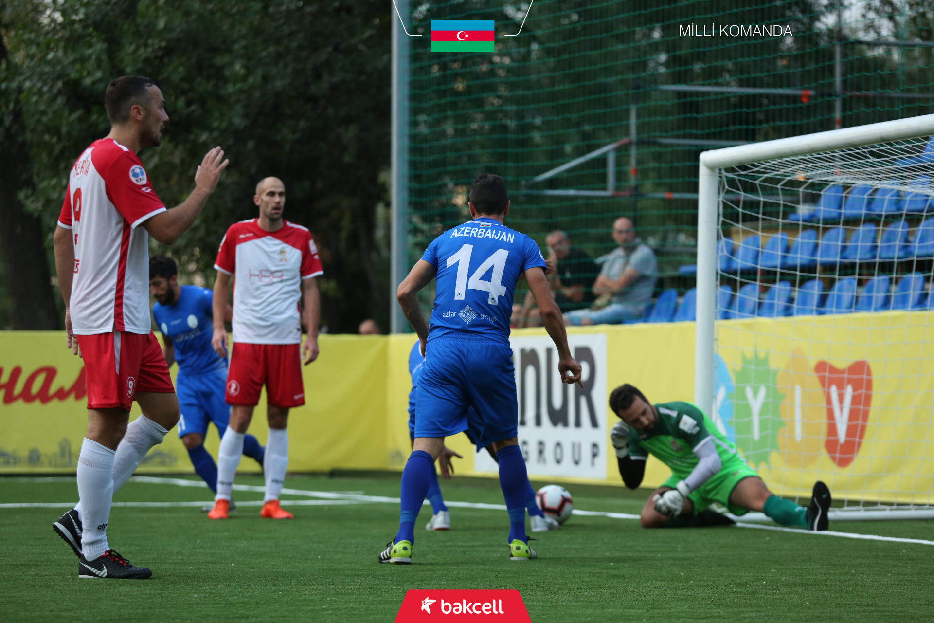 Mini-futbol millimiz mübarizəni dayandırdı (FOTO)