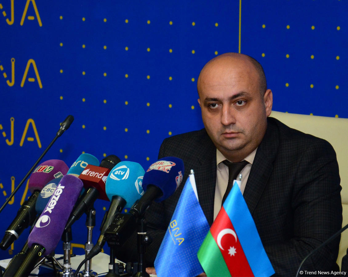 Agentlik: Bakıda avtobus dayanacaqlarının zəbt edilməsi problemi də müşahidə edilir