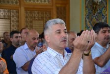 Azərbaycan məscidlərində bayram namazı qılınıb (FOTO)