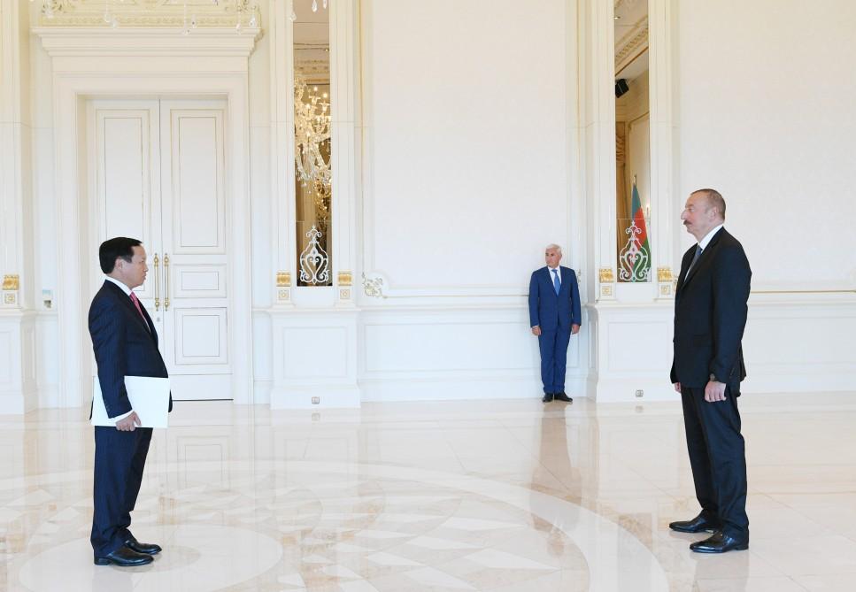 Azərbaycan Prezidenti bir sıra ölkələrin yeni səfirlərinin etimadnamələrini qəbul edib (FOTO) (YENİLƏNİB-2)