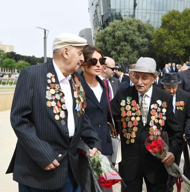 Mehriban Əliyeva: birinci xanım olmağın məsuliyyəti və sərhəd tanımayan xeyirxahlıq (FOTO)