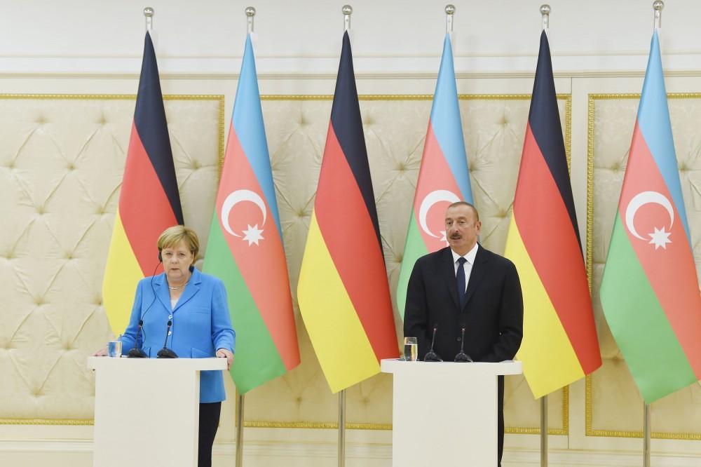 Azərbaycan Prezidentinin və Almaniya Kanslerinin birgə mətbuat konfransı olub (FOTO) (YENİLƏNİB)