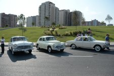 Azərbaycan Avtomobil Federasiyasının təşkilatçılığı ilə klassik avtomobillərin yürüşü və sərgisi keçirilib (FOTO)