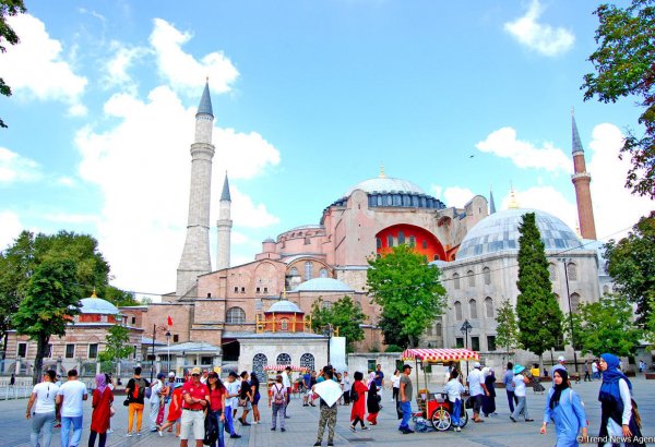 Azərbaycandan Türkiyəyə səfər edən turistlərin sayı kəskin azalıb
