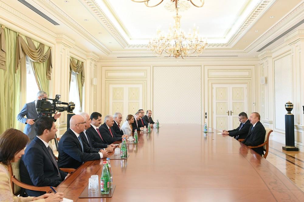Prezident İlham Əliyev Türkiyə Böyük Millət Məclisinin sədrini qəbul edib (FOTO) (YENİLƏNİB)