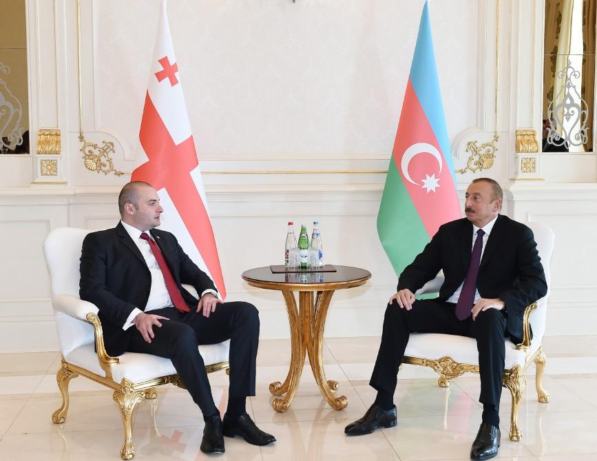 Prezident İlham Əliyev: Azərbaycan və Gürcüstan ticarət dövriyyəsinin artırılması ilə bağlı əlavə səylər göstərməlidir (FOTO) (YENİLƏNİB-2)