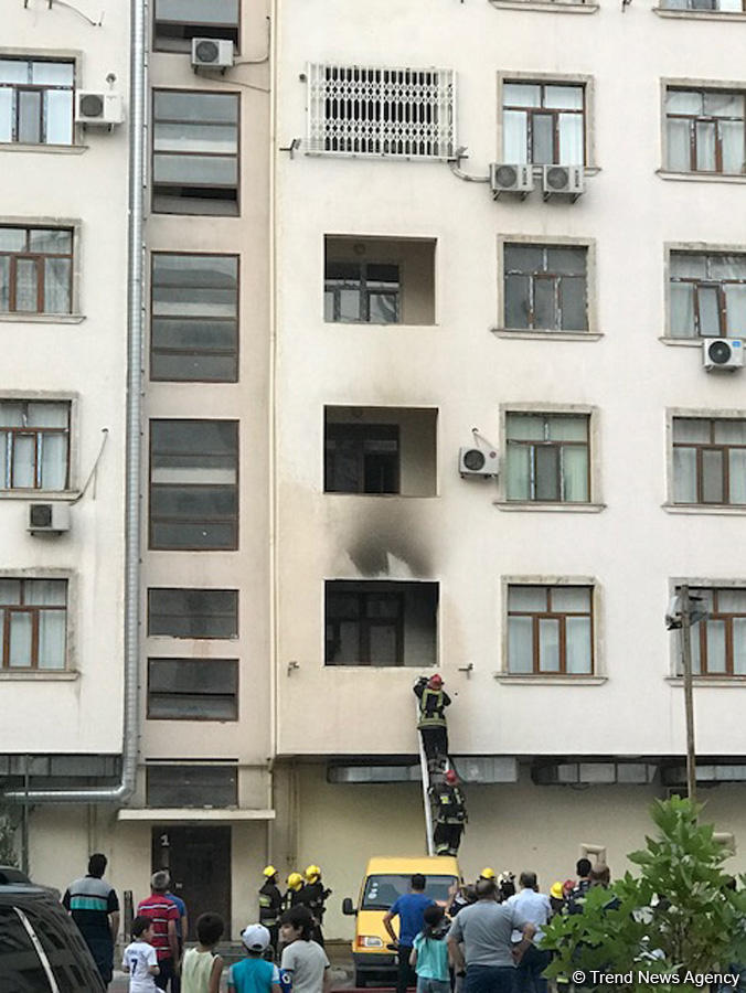 Nərimanovda yaşayış binasında yanğın olub (FOTO)