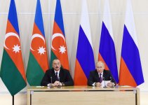 Azərbaycan və Rusiya prezidentləri mətbuata bəyanatlarla çıxış ediblər (FOTO) (YENİLƏNİB)