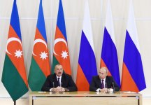 Azərbaycan və Rusiya prezidentləri mətbuata bəyanatlarla çıxış ediblər (FOTO) (YENİLƏNİB)