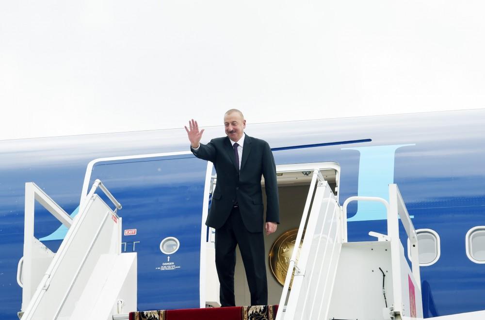 Prezident İlham Əliyevin Rusiyaya rəsmi səfəri başa çatıb (YENİLƏNİB) (FOTO)