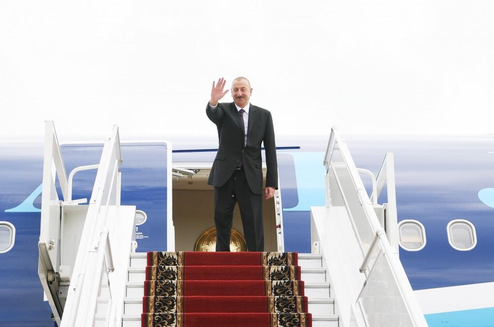 Prezident İlham Əliyevin Rusiyaya rəsmi səfəri başa çatıb (YENİLƏNİB) (FOTO)