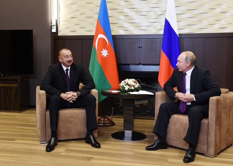 Vladimir Putin: Azərbaycan-Rusiya münasibətləri həm siyasi, həm də iqtisadi istiqamətdə inkişaf edir