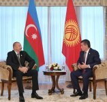 Azərbaycan Prezidenti İlham Əliyevin Qırğızıstan Prezidenti Sooronbay Jeenbekov ilə görüşü olub (YENİLƏNİB) (FOTO)