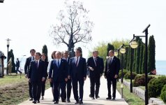 Prezident İlham Əliyev Türkdilli Dövlətlərin Əməkdaşlıq Şurasının VI Sammitində iştirak edib (FOTO) (YENİLƏNİB-3)