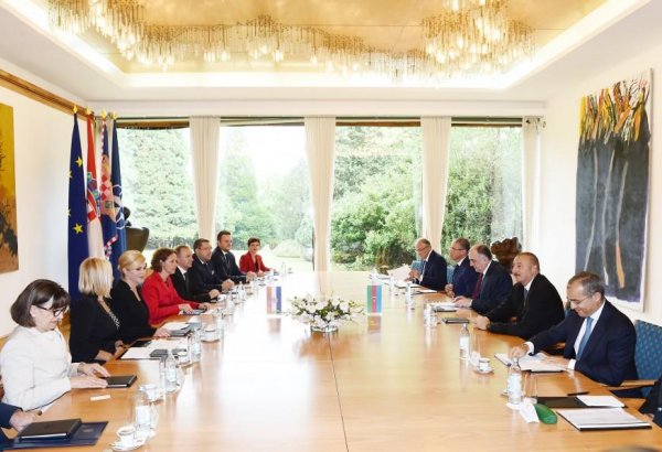 Azərbaycan və Xorvatiya prezidentlərinin geniş tərkibdə görüşü olub (FOTO)