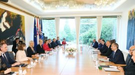 Azərbaycan və Xorvatiya prezidentlərinin geniş tərkibdə görüşü olub (FOTO)