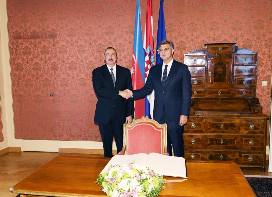 Azərbaycan Prezidenti İlham Əliyev Xorvatiyanın Baş naziri Andrey Plenkoviç ilə işçi nahar edib (FOTO)