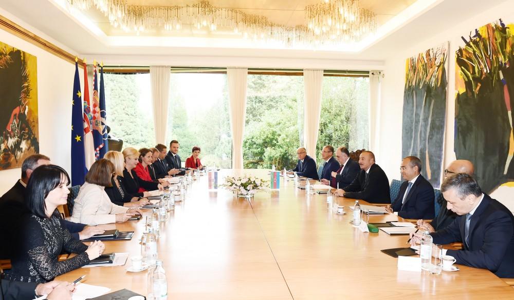Azərbaycan və Xorvatiya prezidentlərinin geniş tərkibdə görüşü olub (FOTO)