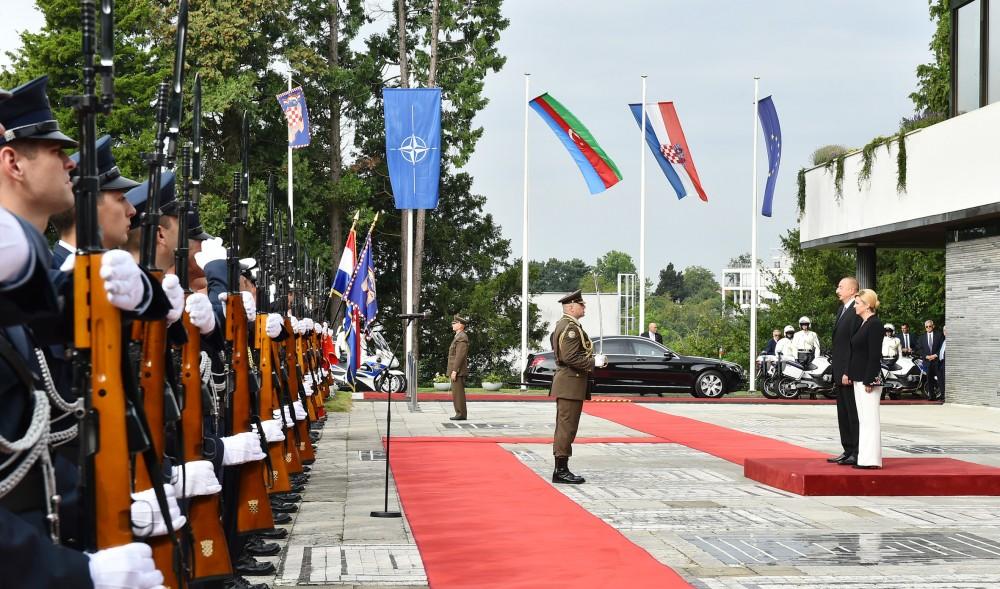 Prezident İlham Əliyevin Zaqrebdə rəsmi qarşılanma mərasimi olub (FOTO)