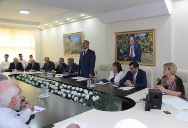 “Ənənəvi islami dəyərlər dini ekstremizmə qarşı” mövzusunda maarifləndirici tədbir keçirilib (FOTO)