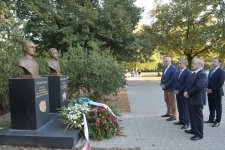 Heydər Əliyev Fondunun təşkilatçılığı ilə Azərbaycan Xalq Cümhuriyyətinin 100 illiyi Varşavada qeyd edilib (FOTO)