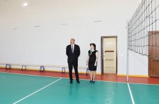 Prezident İlham Əliyev Nardaranda 295 nömrəli tam orta məktəbdə əsaslı təmirdən sonra yaradılan şəraitlə tanış olub (FOTO) (YENİLƏNİB)