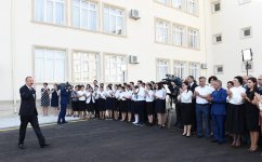 Prezident İlham Əliyev Maştağada 28 nömrəli tam orta məktəbin açılışında iştirak edib (FOTO) (YENİLƏNİB-2)
