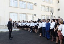 Prezident İlham Əliyev Maştağada 28 nömrəli tam orta məktəbin açılışında iştirak edib (FOTO) (YENİLƏNİB-2)