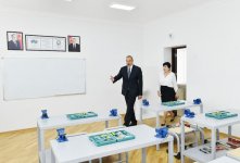 Prezident İlham Əliyev Maştağada 28 nömrəli tam orta məktəbin açılışında iştirak edib (FOTO) (YENİLƏNİB-2)