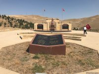 Şamaxıda türk əsgərinin şərəfinə ucaldılmış abidənin əsaslı yenidənqurmadan sonra açılışı olub (FOTO)