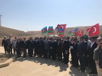 Şamaxıda türk əsgərinin şərəfinə ucaldılmış abidənin əsaslı yenidənqurmadan sonra açılışı olub (FOTO)