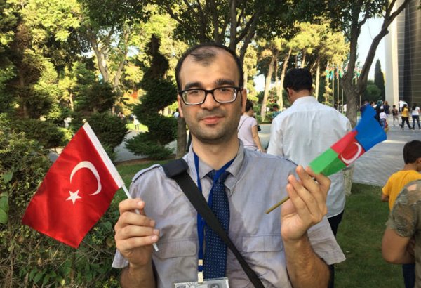 Paytaxt sakini: Bakının bolşevik-daşnak işğalından azad edilməsi Malazgird zəfərinə bənzəyir